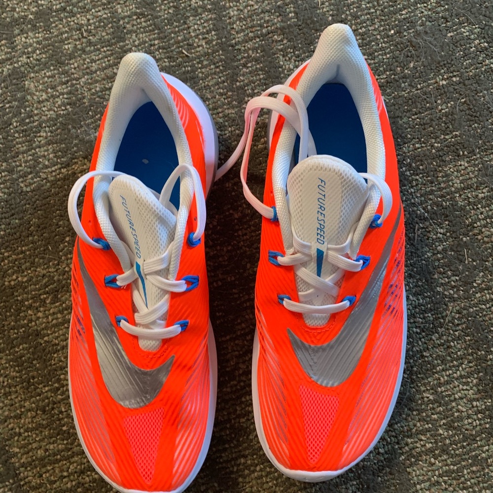 Nike Futurespeed Tennis shoes